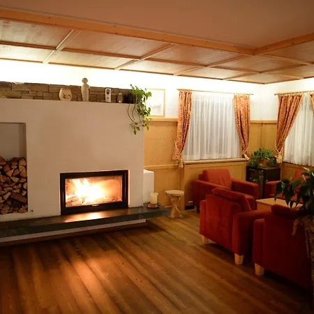 Wirtshaushotel Alpenrose 3*